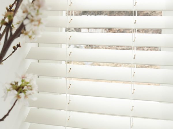 Luxdezine Window Blinds Wood Modern White